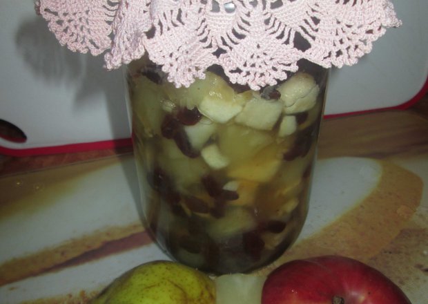 Fotografia przedstawiająca Owocowy chutney do słoików