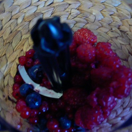 Krok 1 - Owocowy kefir foto