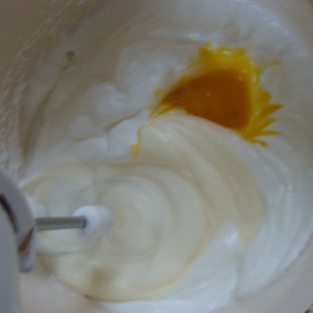 Krok 4 - Owocowy tort foto