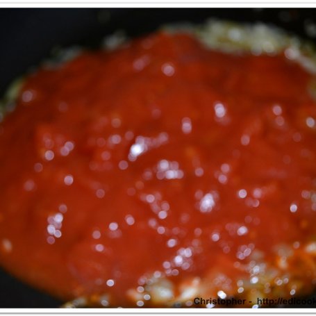 Krok 3 - Paccheri z sosem romesco i wstążkami cukinii. foto