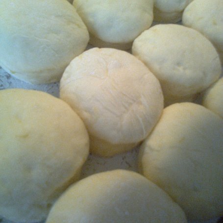 Krok 4 - Pączki domowe foto