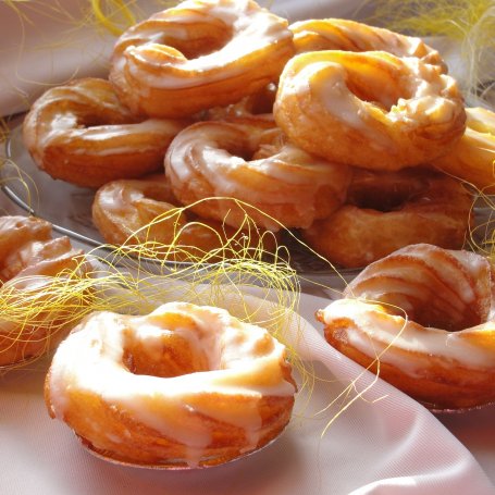 Krok 5 - Pączki hiszpańskie z lukrem foto