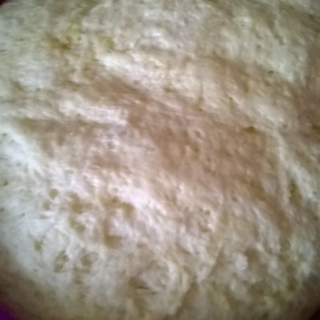 Krok 6 - Pączki z marmoladą z dzikiej róży foto