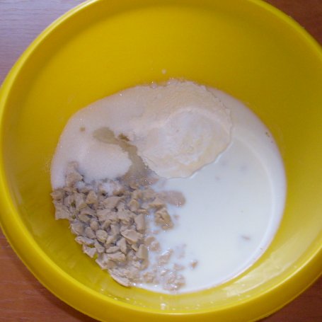 Krok 1 - PĄCZKI Z NADZIENIEM RÓŻANYM I POMARAŃCZOWYM LUKREM foto