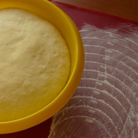 Krok 3 - PĄCZKI Z NADZIENIEM RÓŻANYM I POMARAŃCZOWYM LUKREM foto