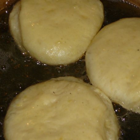 Krok 8 - Pączki z ziemniakami foto