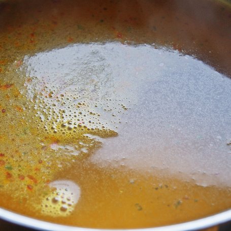 Krok 2 - Paella z kurczakiem i owocami morza foto