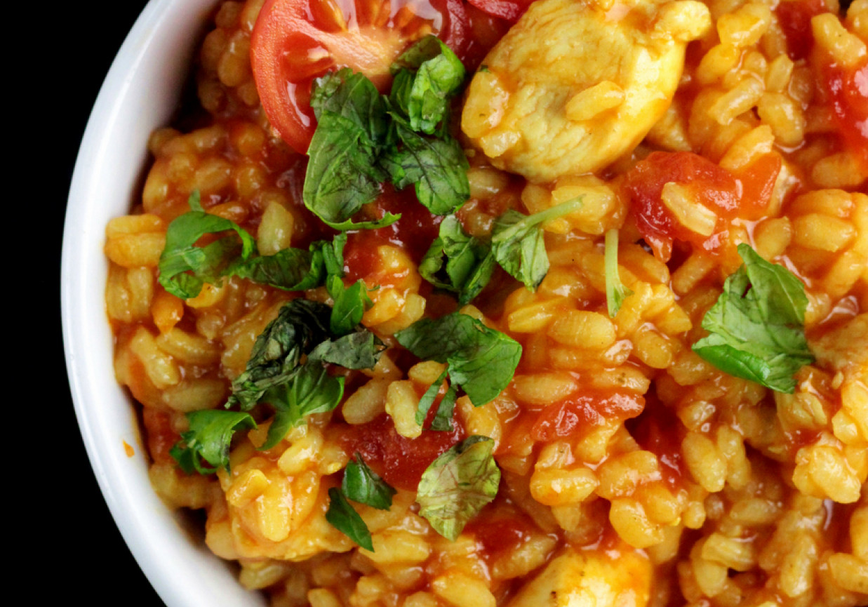 PAELLA Z KURCZAKIEM DoradcaSmaku.pl