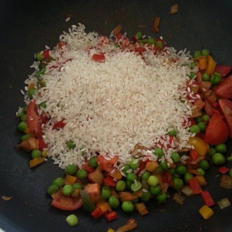 Krok 5 - Paella z surimi foto