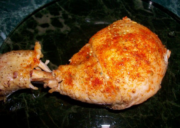 Fotografia przedstawiająca pałeczka z kurczaka paprykowa