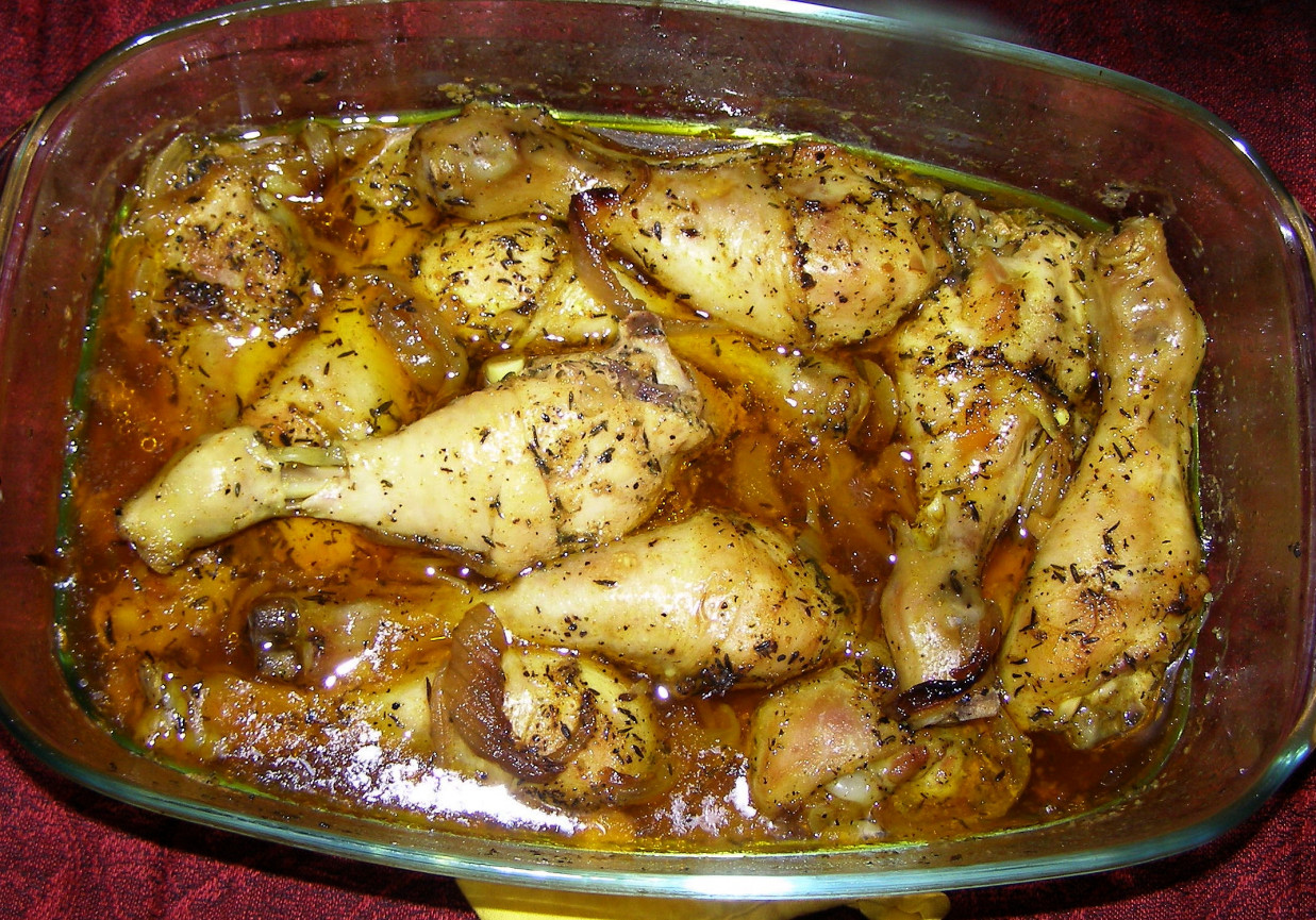 pałki kurczaka w cebuli i tymianku z piekarnika... foto