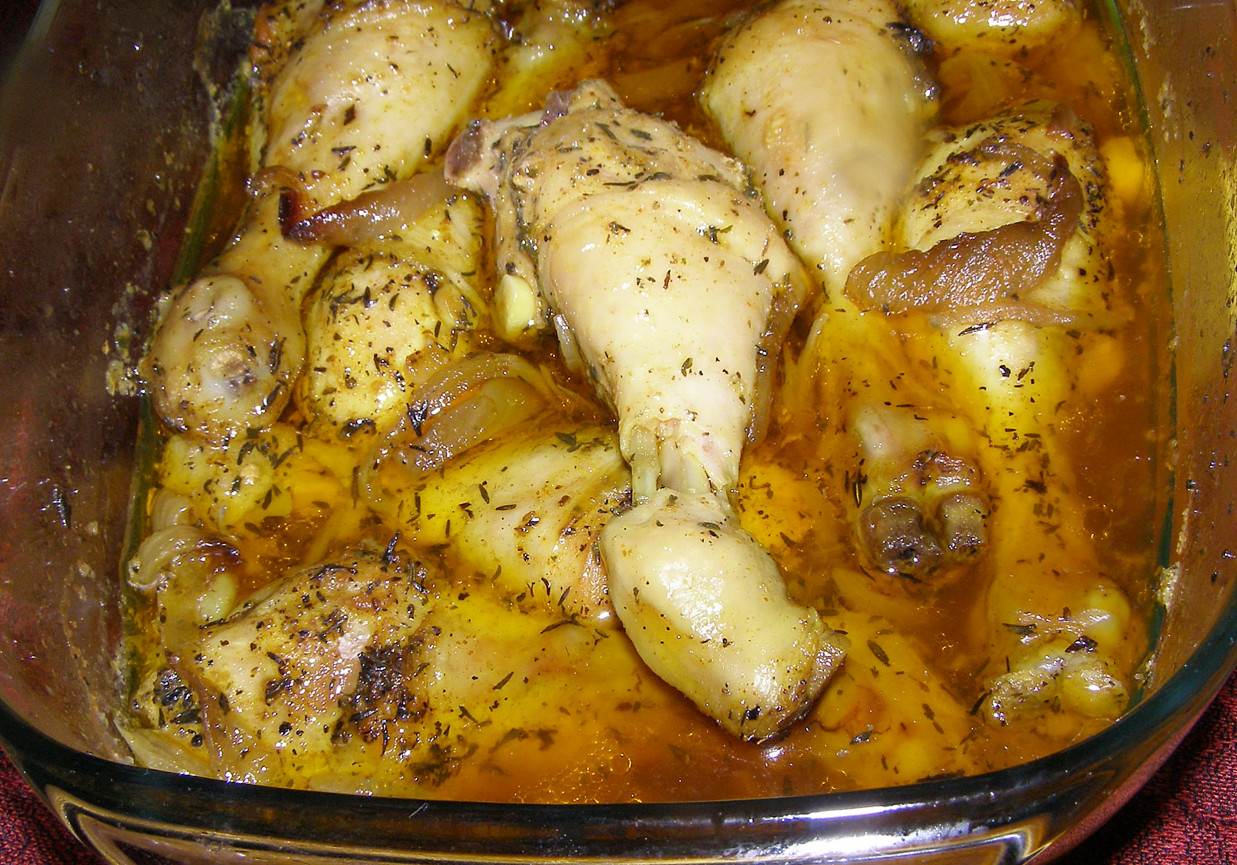 pałki kurczaka w cebuli i tymianku z piekarnika... foto