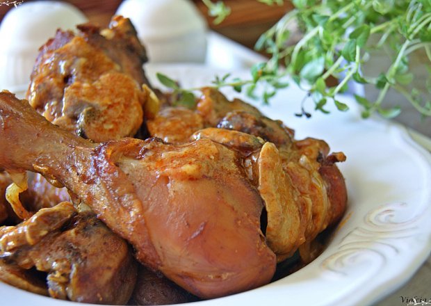 Fotografia przedstawiająca Pałki kurczaka w sosie Tikka Masala