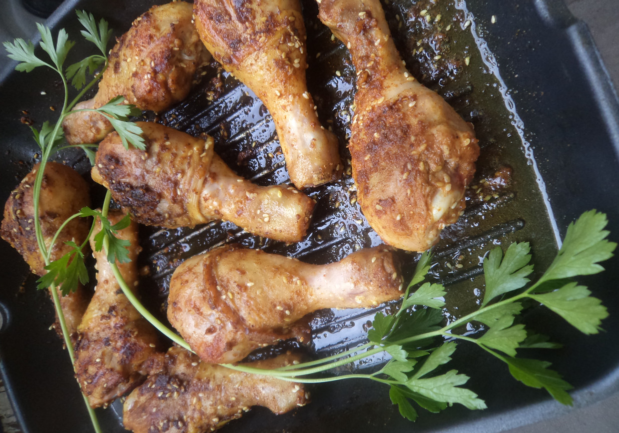Pałki z kurczaka w marynacie z curry i sezamu :) foto