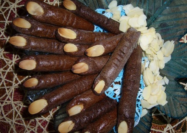 Fotografia przedstawiająca Paluchy czekoladowe z pazurem