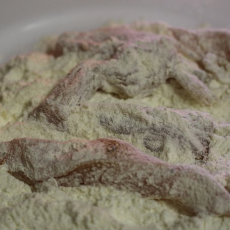Krok 3 - Paluszki z kurczaka w parmezanowej panierce foto