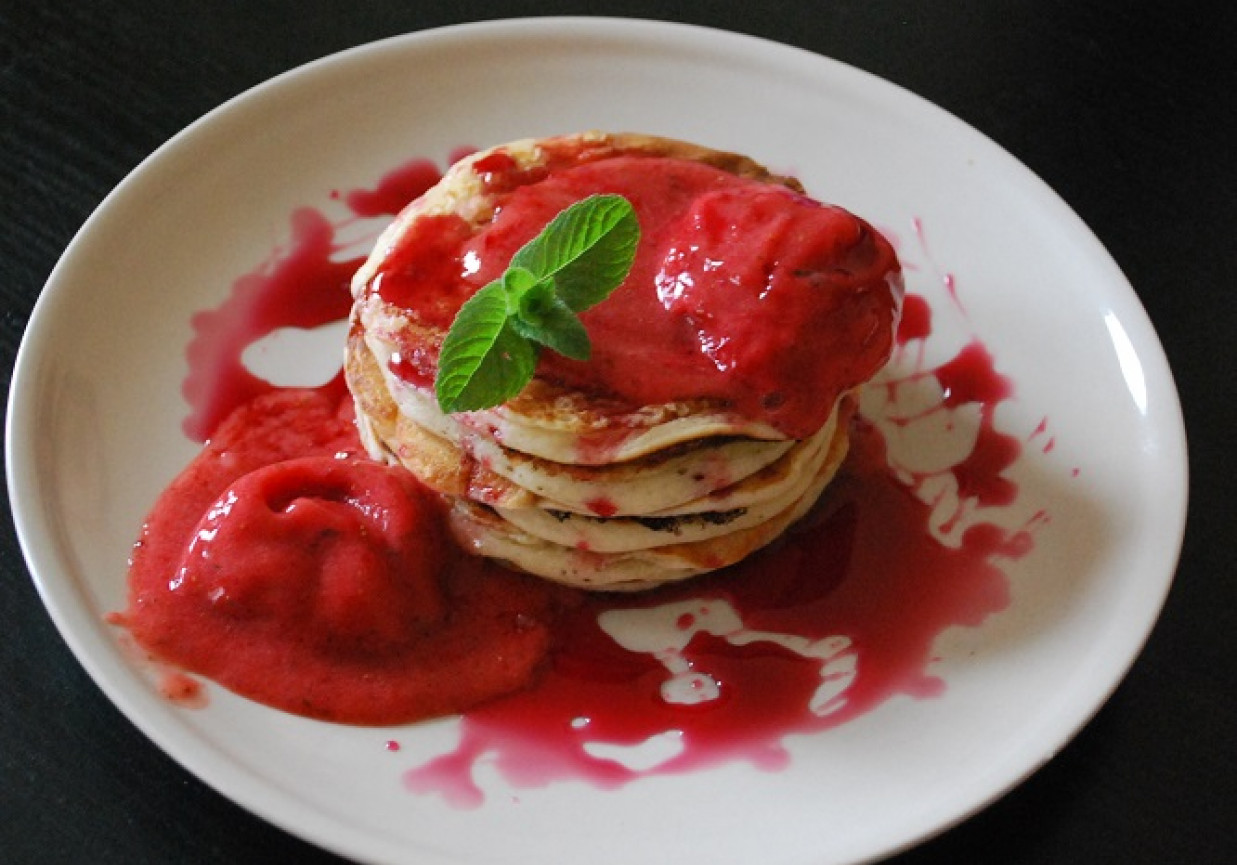 Pancake z sorbetem truskawkowo-miętowym foto