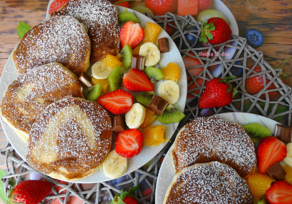 Pancakes - amerykańskie naleśniki foto