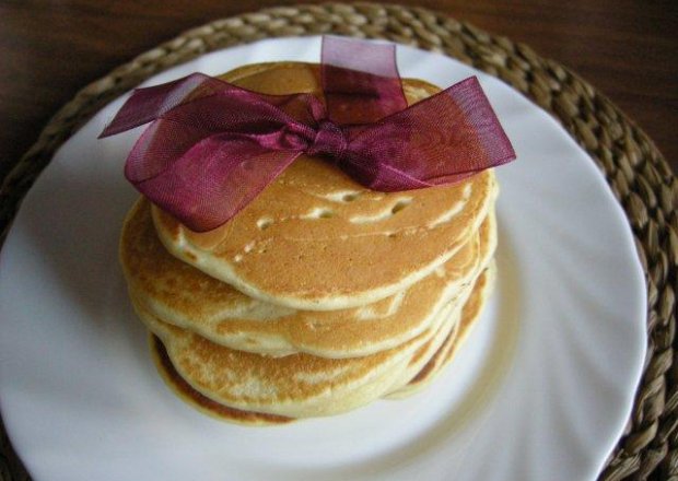 Fotografia przedstawiająca Pancakes na mleku