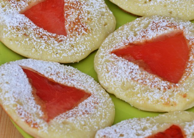 Fotografia przedstawiająca Pancakes z arbuzem