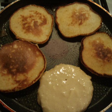 Krok 4 - Pancakes z jabłkami i cynamonem foto