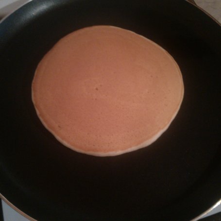 Krok 4 - Pancakes z sosem czekoladowym foto