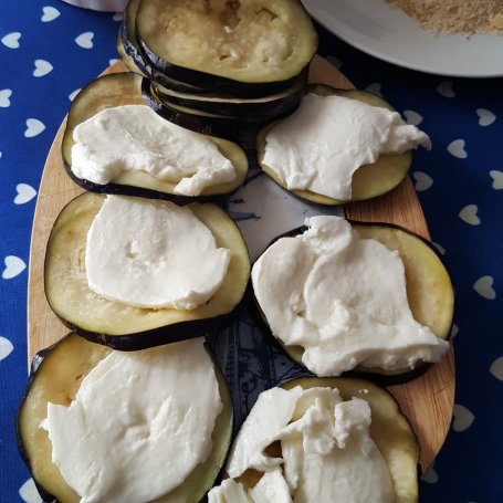 Krok 4 - Panierowany bakłażan z mozzarellą foto