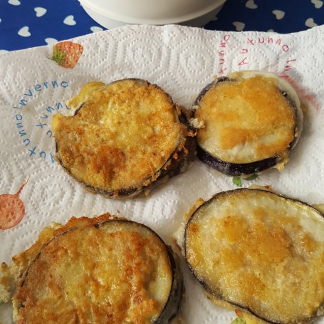 Krok 8 - Panierowany bakłażan z mozzarellą foto