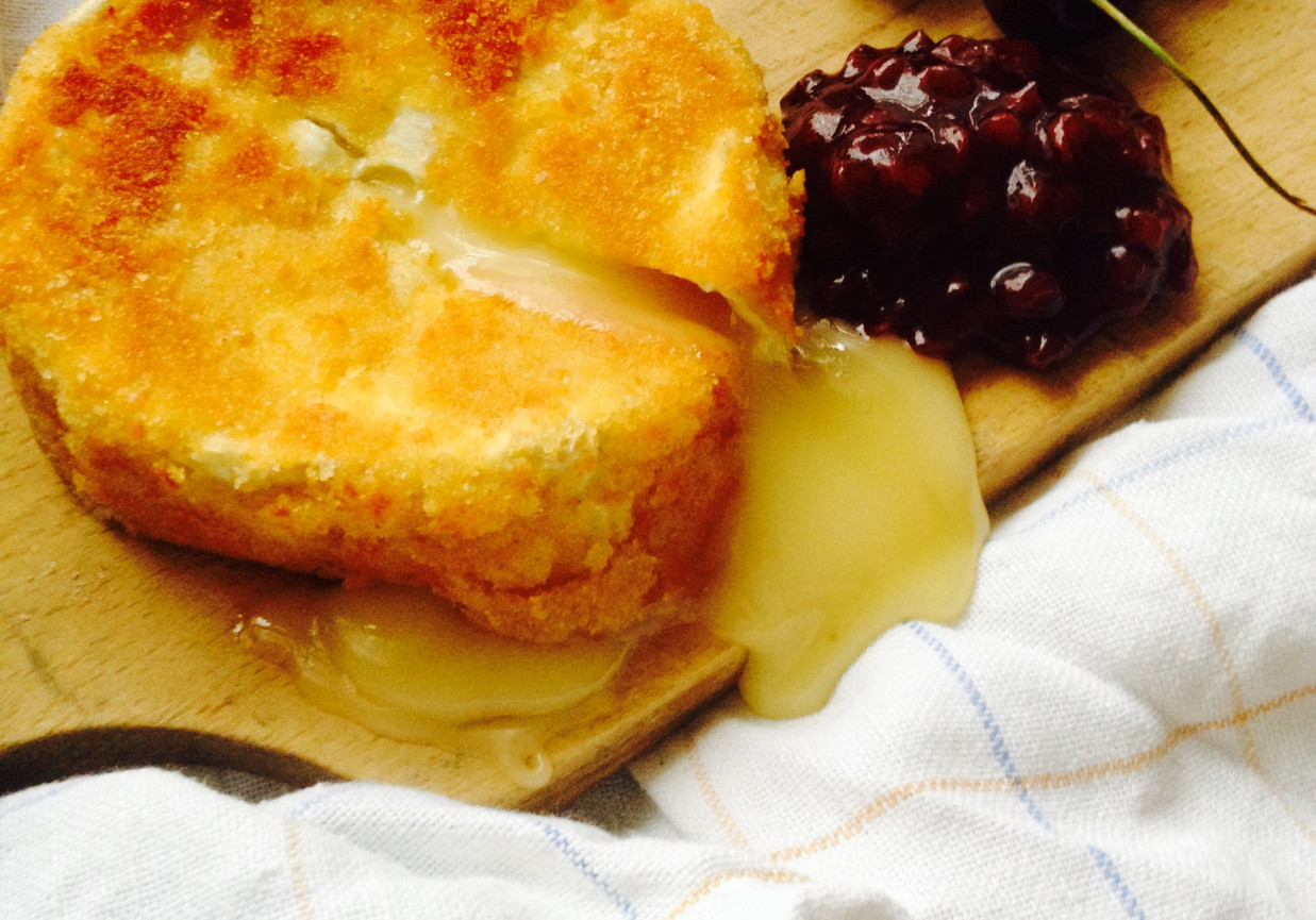 Panierowany camembert foto