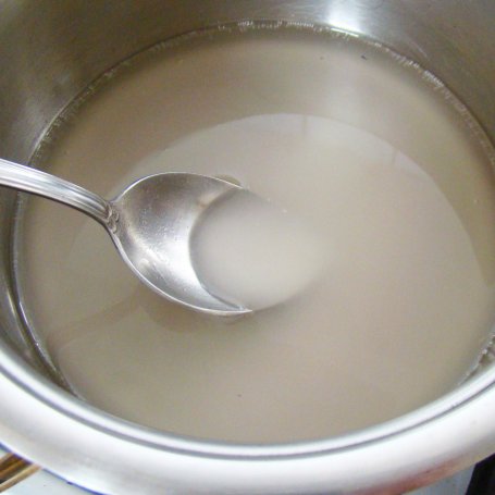 Krok 2 - Panna Cotta z sosem melonowym foto