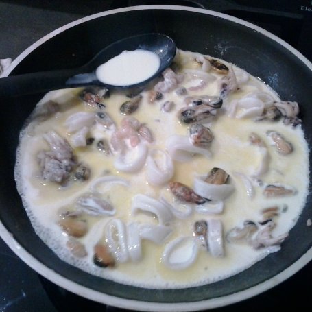 Krok 3 - pappardelle z owocami morza foto