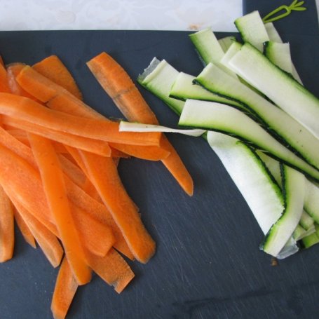 Krok 1 - Pappardelle z warzywami i szynką foto