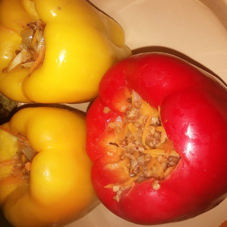 Krok 4 - Papryka faszerowana kaszą gryczaną foto