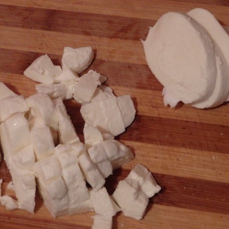 Krok 2 - Papryka faszerowana kurczakiem i mozzarellą foto