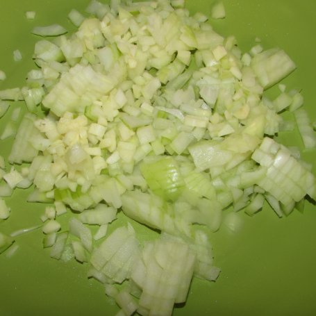 Krok 4 - PAPRYKA FASZEROWANA MIĘSEM I KASZĄ KUSKUS foto