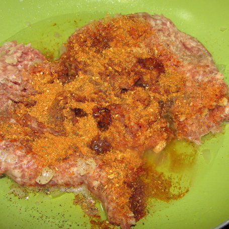 Krok 5 - PAPRYKA FASZEROWANA MIĘSEM I KASZĄ KUSKUS foto