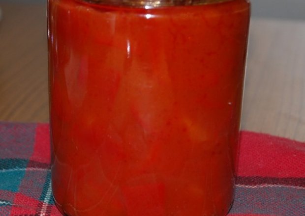 Fotografia przedstawiająca Papryka w sosie pomidorowym
