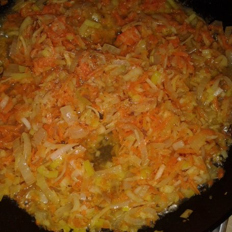 Krok 4 - Paprykarz z kaszą jaglaną foto