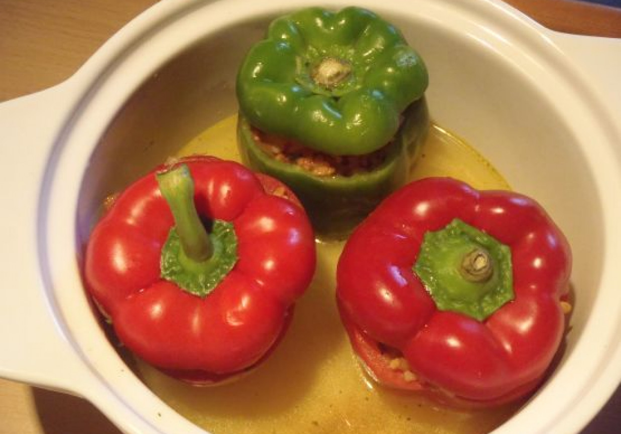 Papryki faszerowane foto