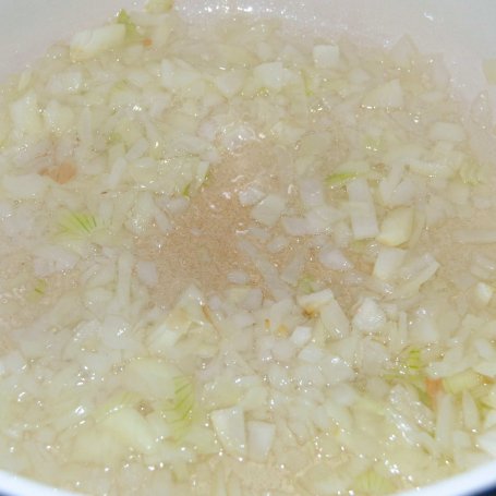 Krok 2 - Paprykowa zupa gulaszowa foto