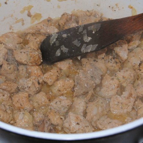 Krok 3 - Paprykowa zupa gulaszowa foto