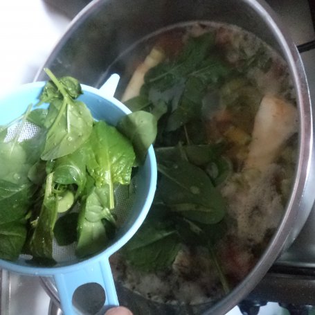 Krok 4 - Paprykowo-selerowa zupa -zaserwowana z cebulką zieloną :) foto