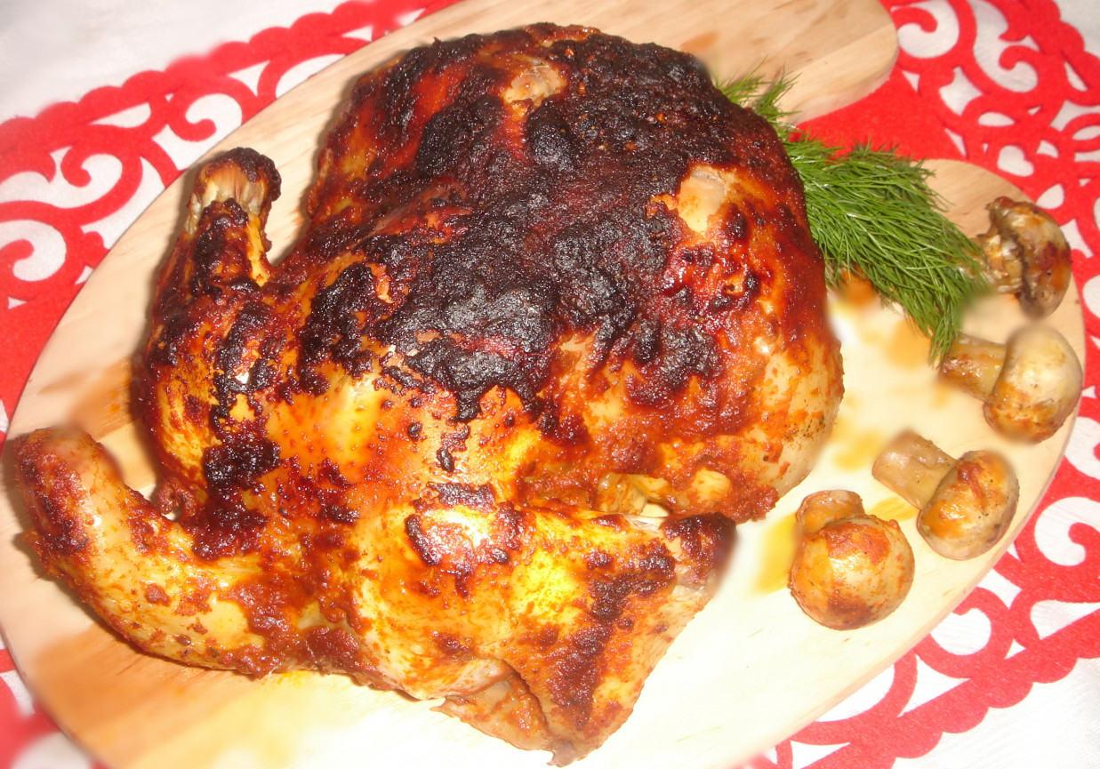 Paprykowy kurczak pieczony z pieczarkami foto