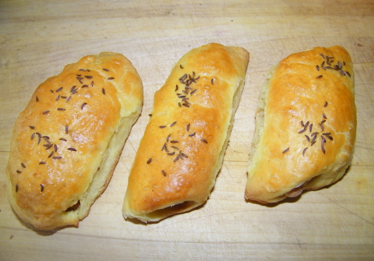 Parówki w cieście krucho-drożdżowym foto