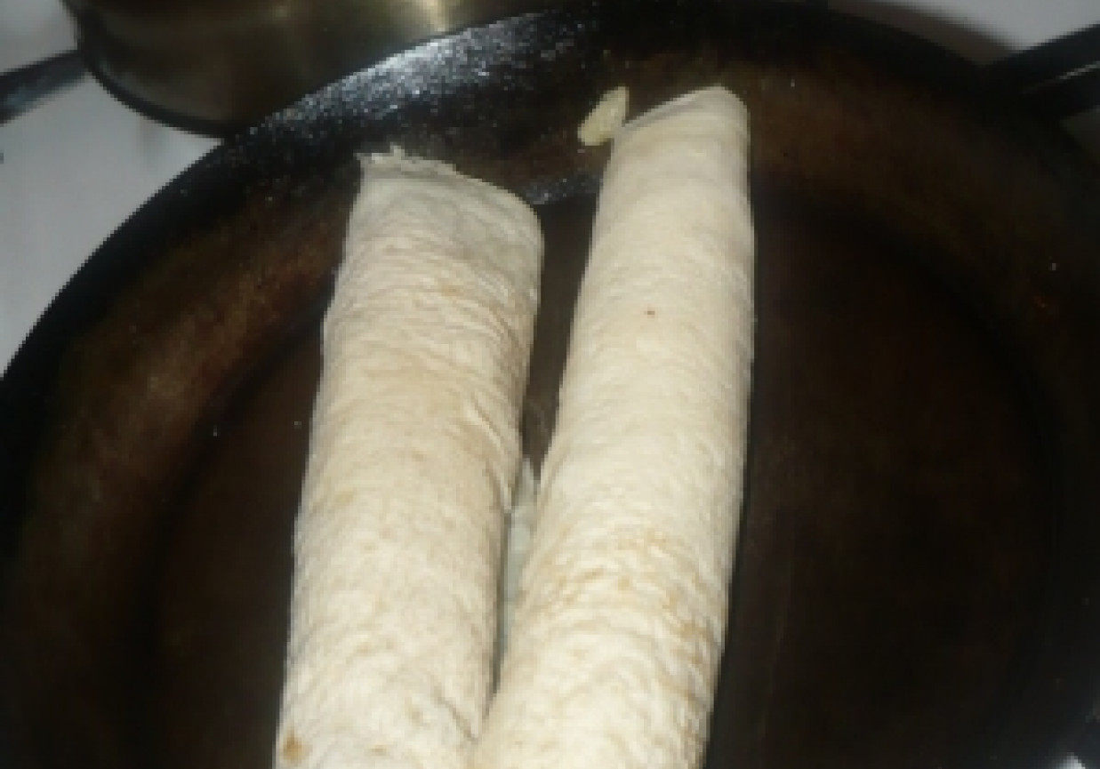 Parówki w cieście naleśnikowym foto