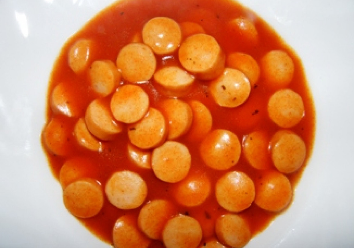 parówki w sosie pomidorowym foto