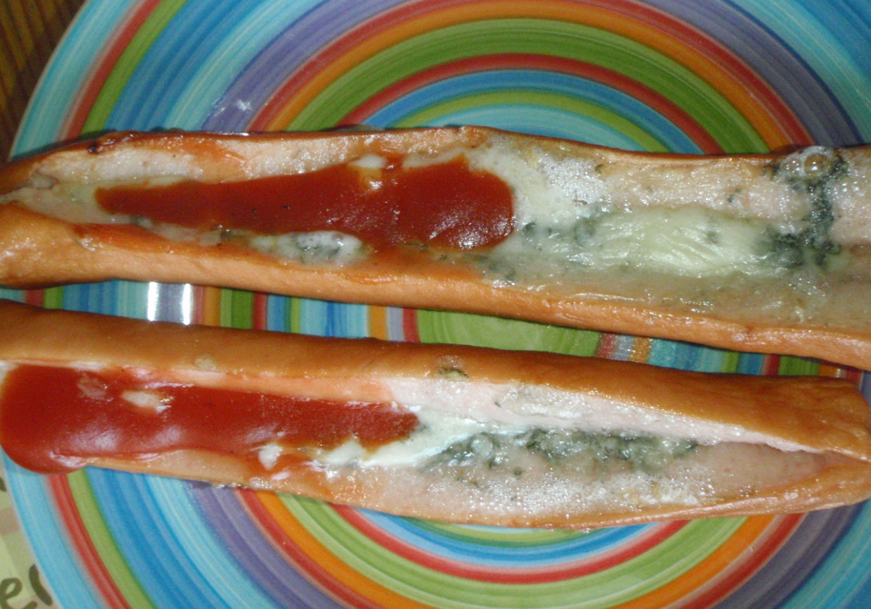 Parówki zapiekane z gorgonzolą foto