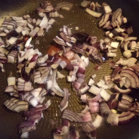 Krok 4 - Parówkowe spagetti z sosem pomidorowym :) foto