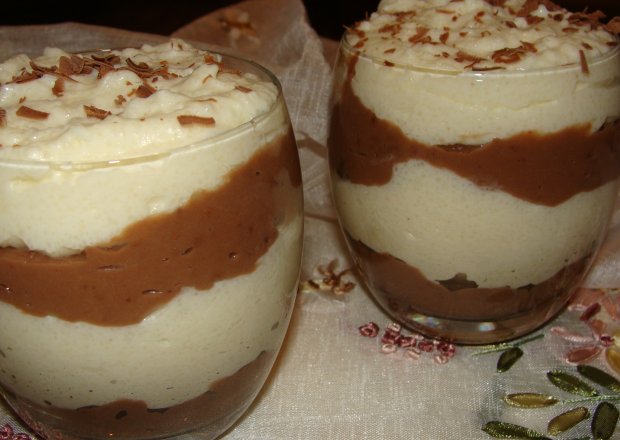 Fotografia przedstawiająca Pasiasty pudding z manną
