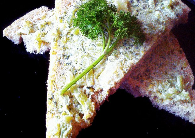 Fotografia przedstawiająca Pasta brokułowa z serem feta